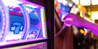 Filipino player spinning online slots on tapwin2024 mobile browser